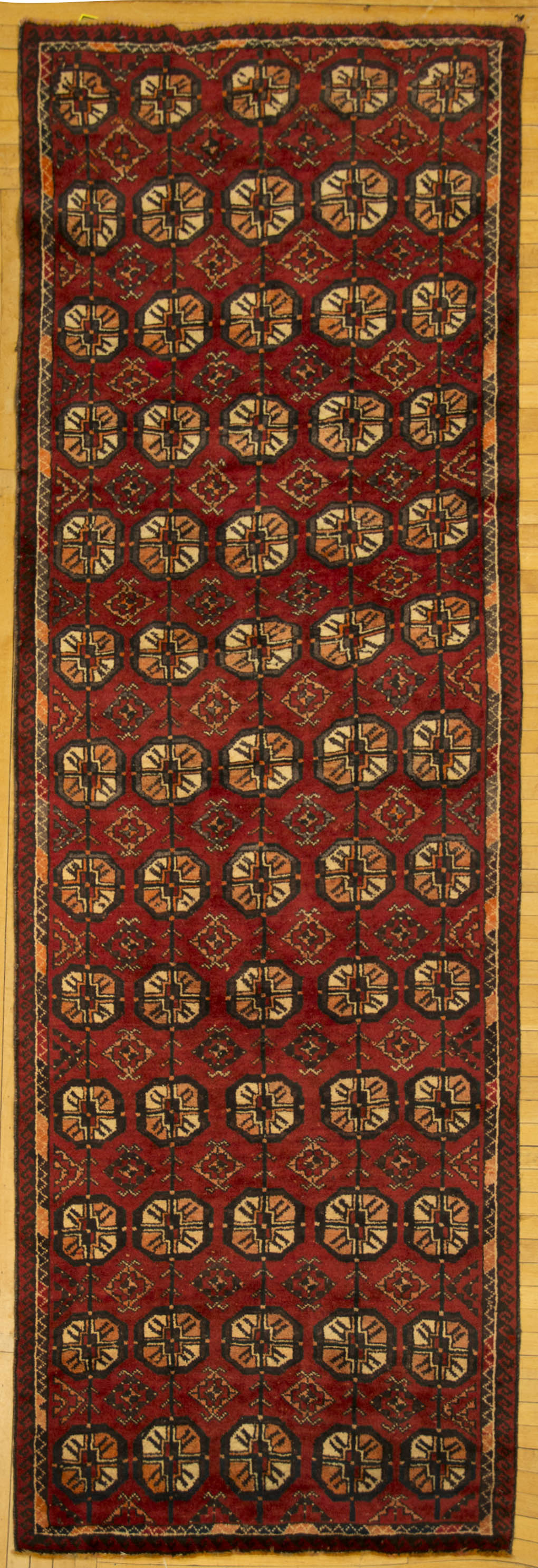 Runner 2'10" X 8'3"