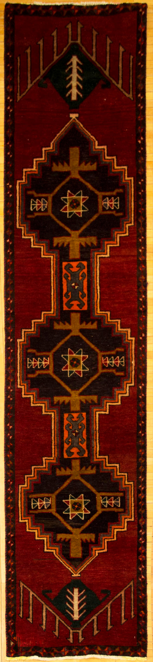 Runner 2'5" X 10'5"