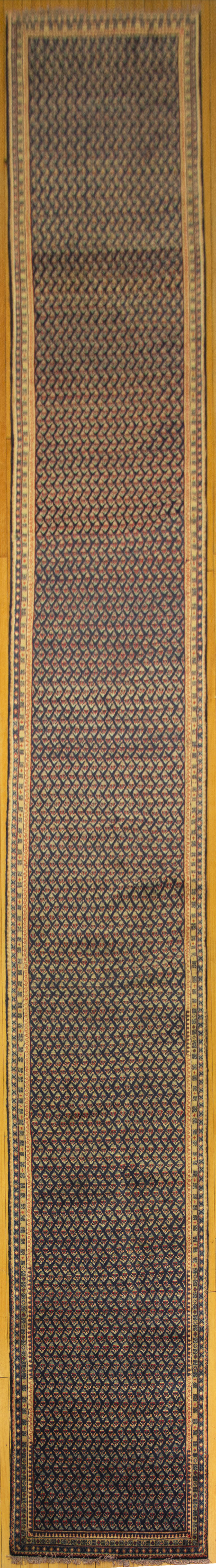 Runner 2'8" X 19'4"